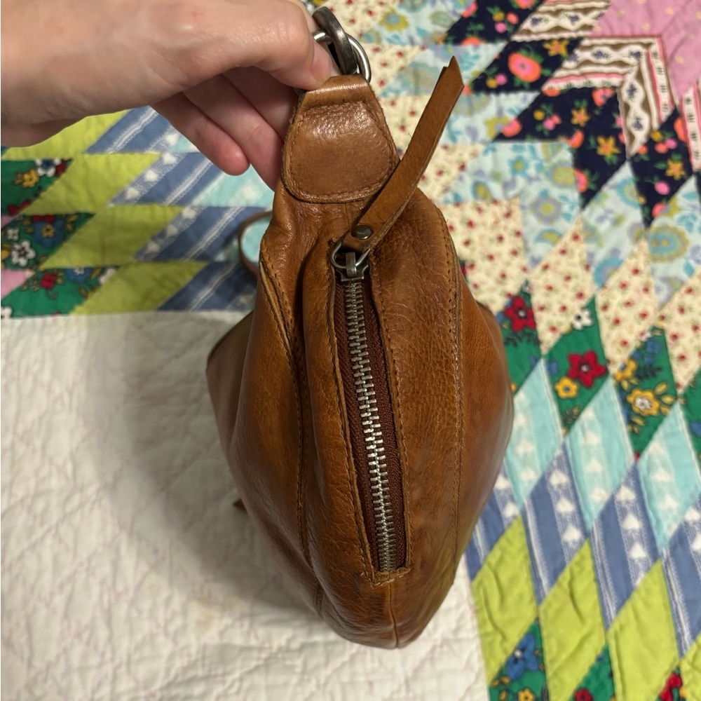 Latico Crosby Congac Leather Crossbody Saddle Bag - Picture 6 of 9